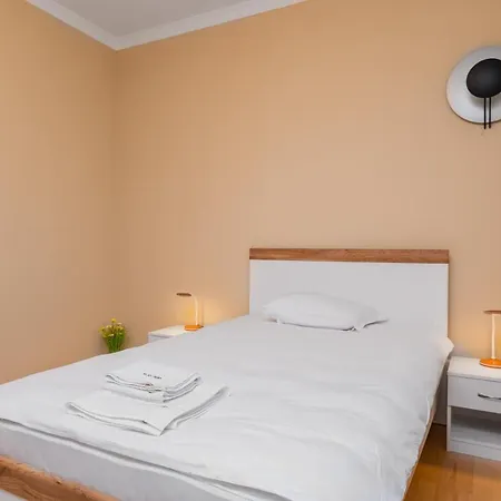 Daire Luxury Sauna And Jacuzzi Flat Near Zaimov Park *