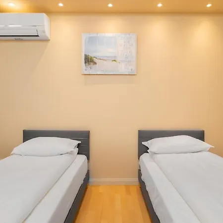 Διαμέρισμα Luxury Sauna And Jacuzzi Flat Near Zaimov Park *